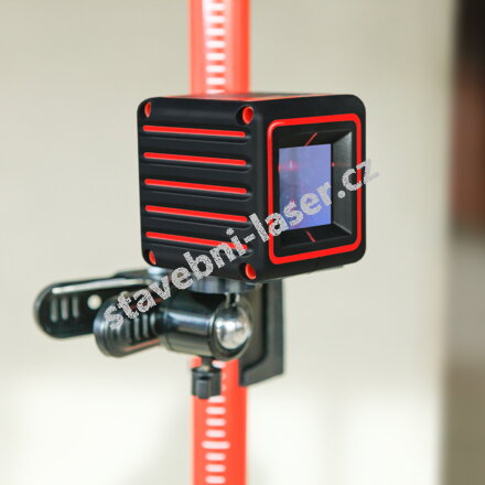 Křížový laser ADA Cube 3D se svorkou